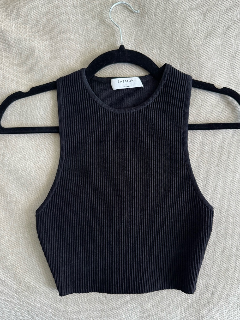 Aritzia Babaton Black Sculpt Knit Racer Cropped Tank